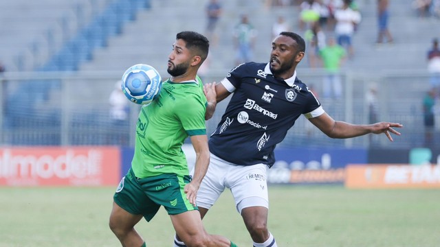 Manaus e Remo seguem fora da zona de rebaixamento