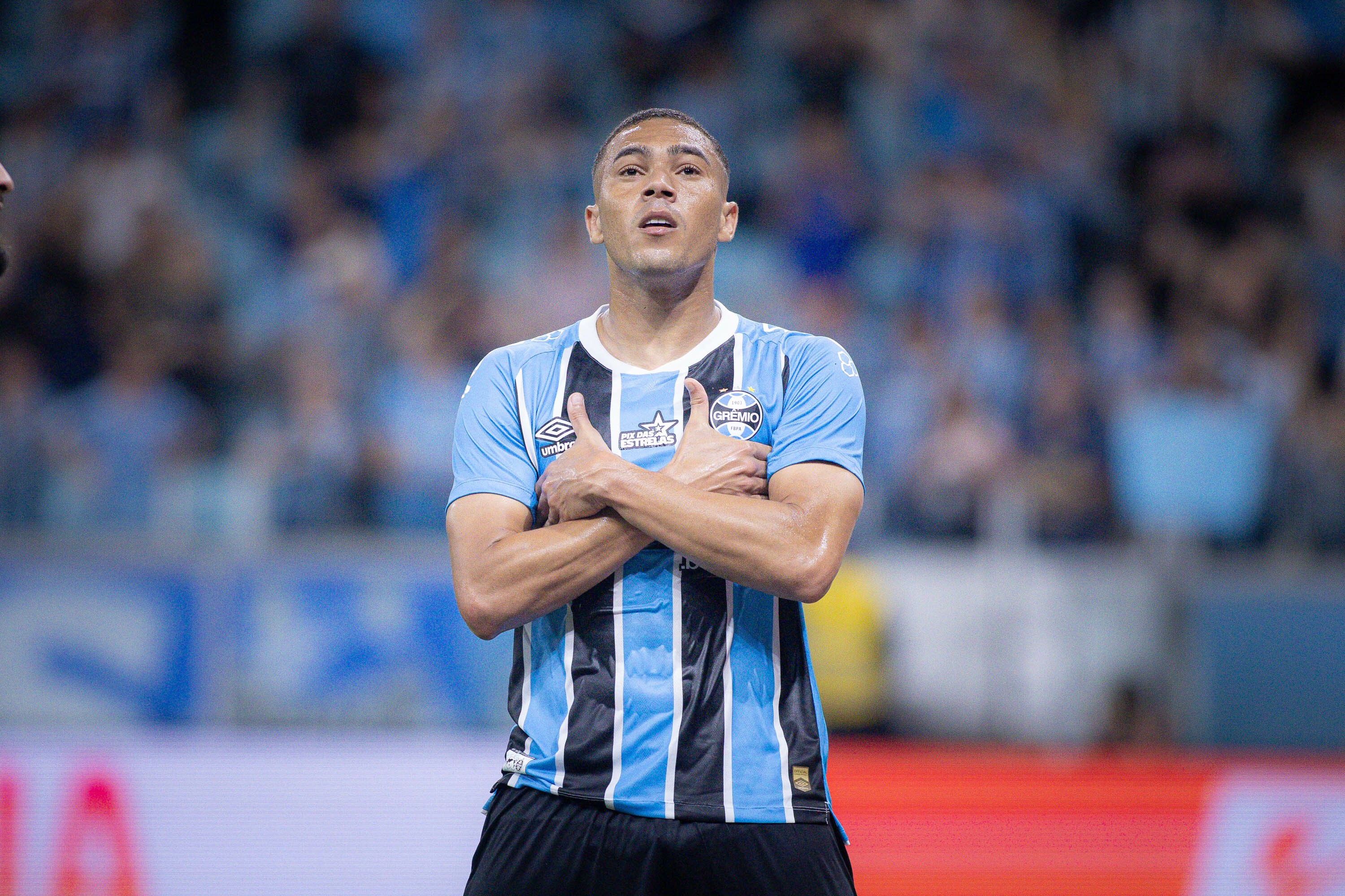 Carlos Vinícius, o Craque Betano da Rodada #30 do Cartola no Grêmio.