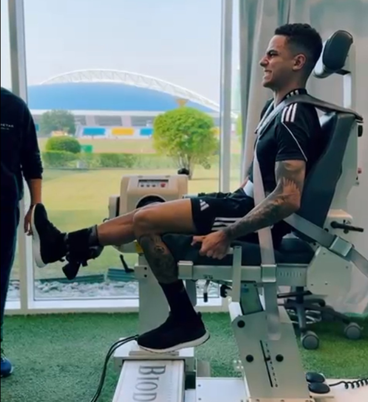 ?Giovani, Ex-Joia do Palmeiras, Pronto Para Estreia no Catar Após Lesão.?