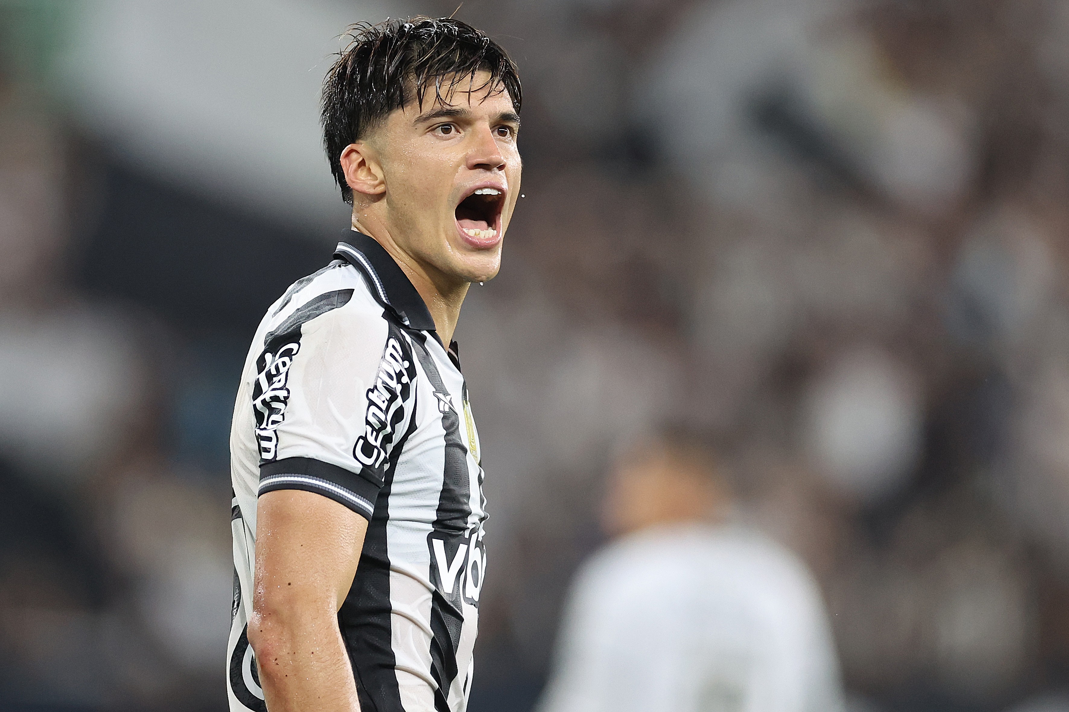 Sem Savarino, Joaquín Correa ganha espaço e tem chance de sair do zero no Botafogo