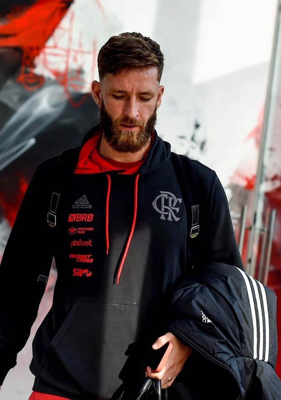 L&eacute;o Pereira viajou com o Flamengo para o duelo com o &Ntilde;ublense &mdash; Foto: Marcelo Cortes/Flamengo