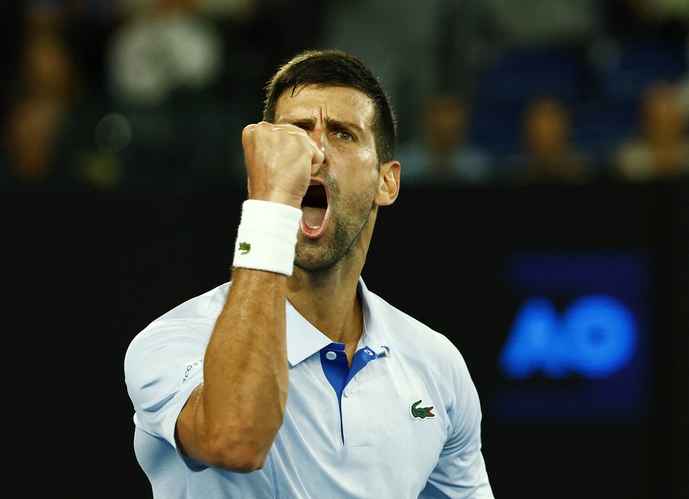 Novak Djokovic vence Dino Prizmic na estreia do Australian Open — Foto: REUTERS/Issei Kato