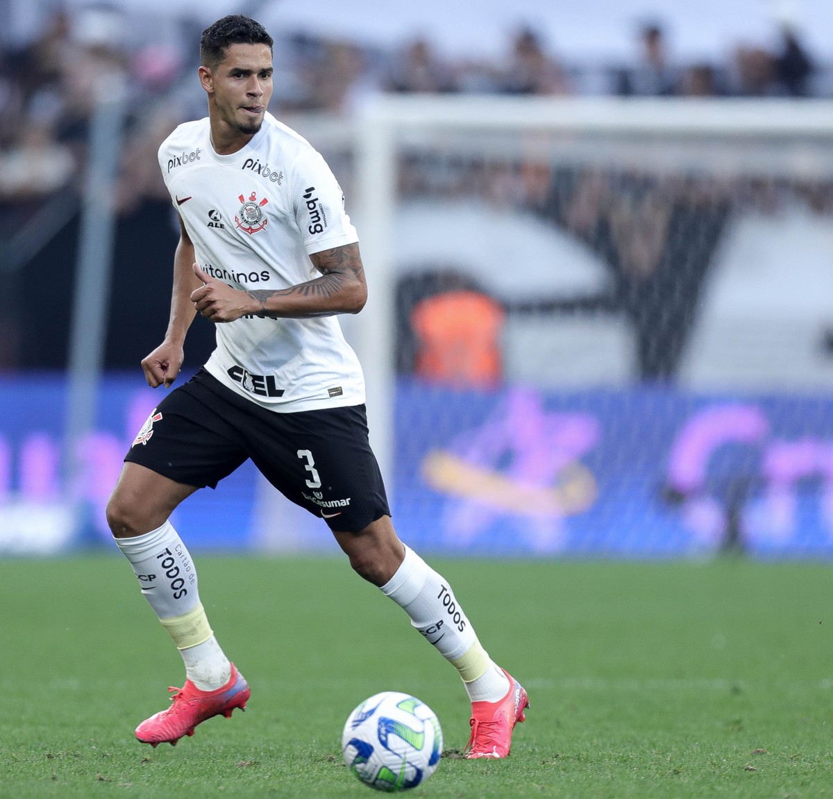 Lucas Veríssimo lamenta pausa que breca primeira sequência no Corinthians: 