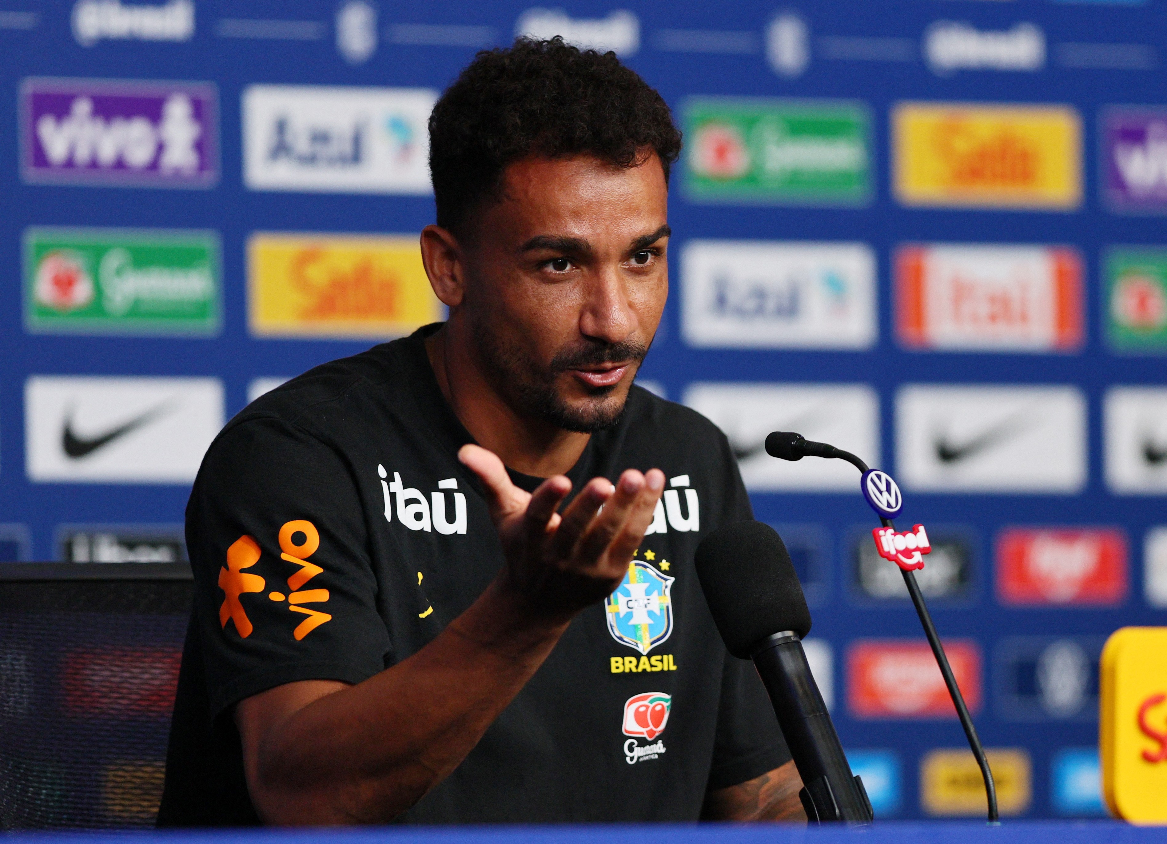 Danilo elogia potencial de Endrick e fala sobre desafios da seleção na Copa do Mundo