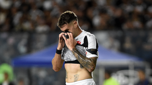 Vegetti em Vasco x Bragantino
