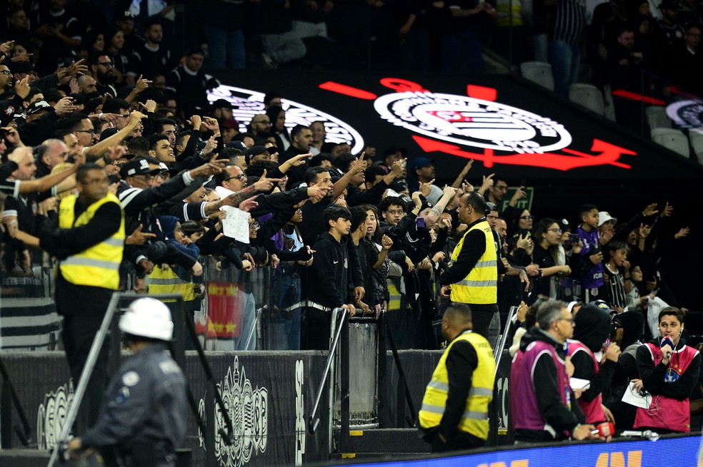 Corinthians tem a terceira maior mdia de pblico do Brasileiro  Foto: Marcos Ribolli