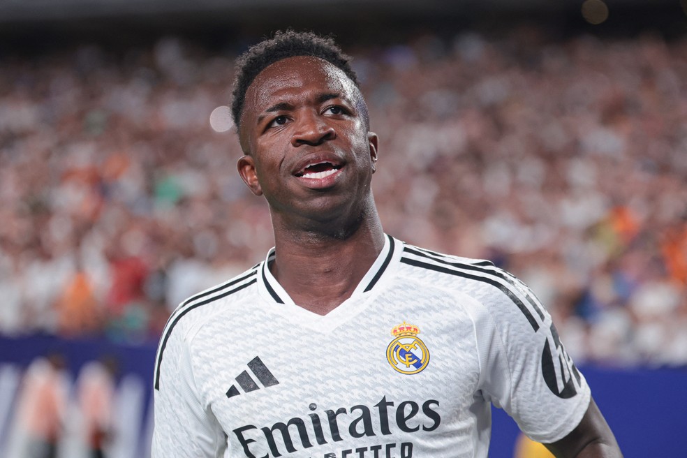 Vinicius Junior em ação pelo Real Madrid no amistoso com o Barcelona na pré-temporada — Foto: Vincent Carchietta-USA TODAY Sports