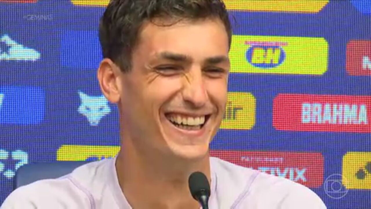 Homem-gol no México, Juan Dinenno é apresentado na Toca da Raposa