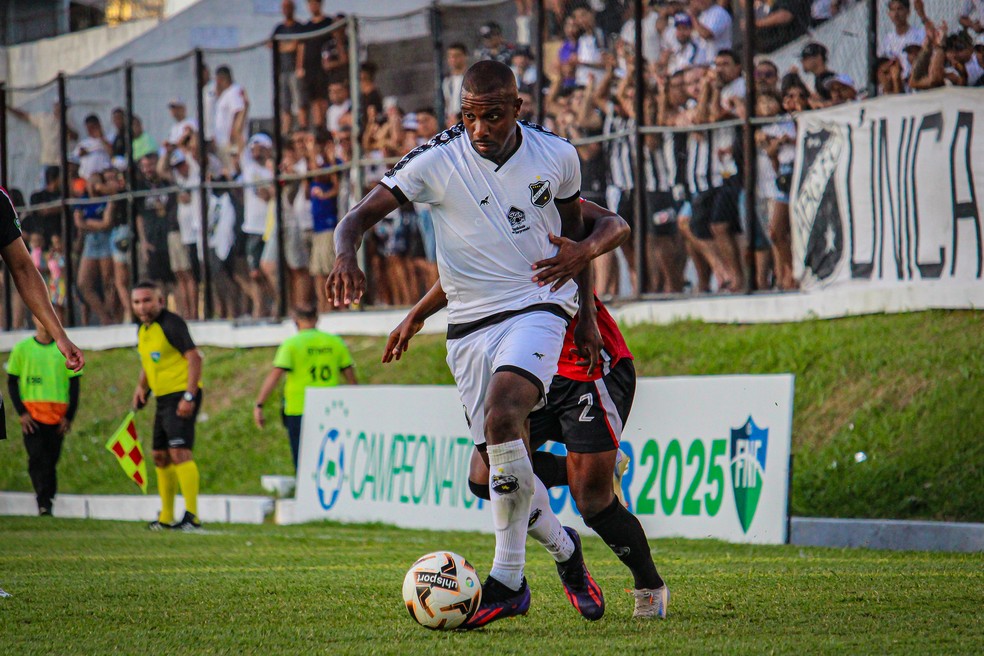 ABC empatou com o Globo FC no sábado — Foto: Ricardo Oliveira