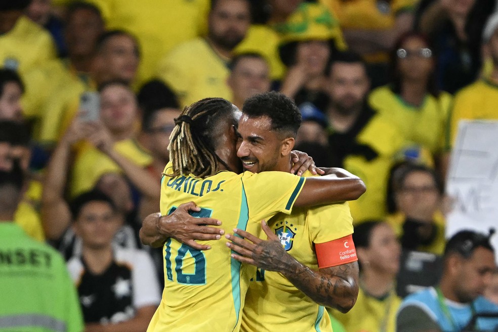 Xarás Danilo e Danilo Santos são dois atletas que atuam no Brasileirão — Foto: Mauro Pimentel/AFP