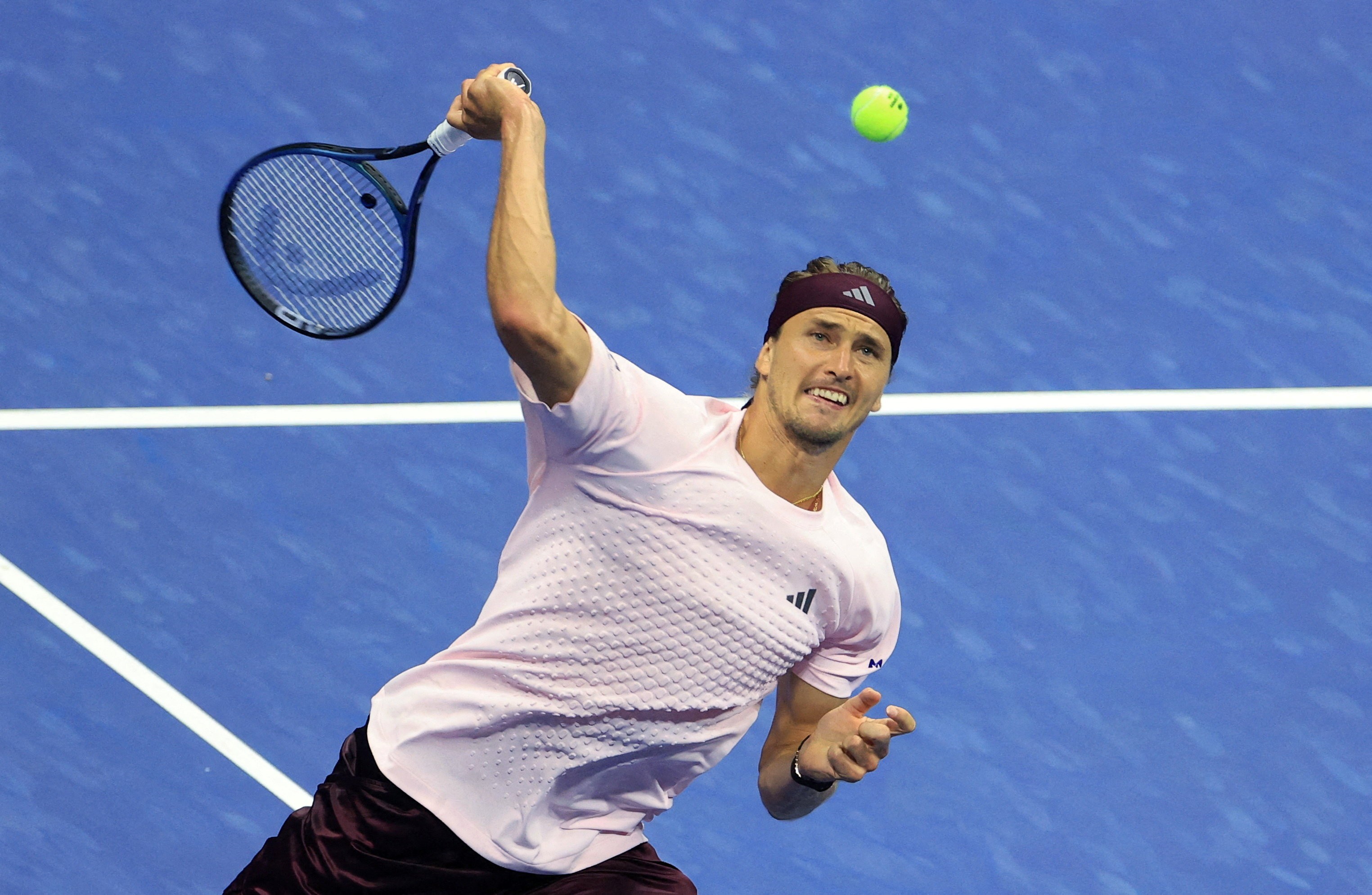 Zverev evita eliminação precoce em partida de quase cinco horas na primeira rodada do US Open