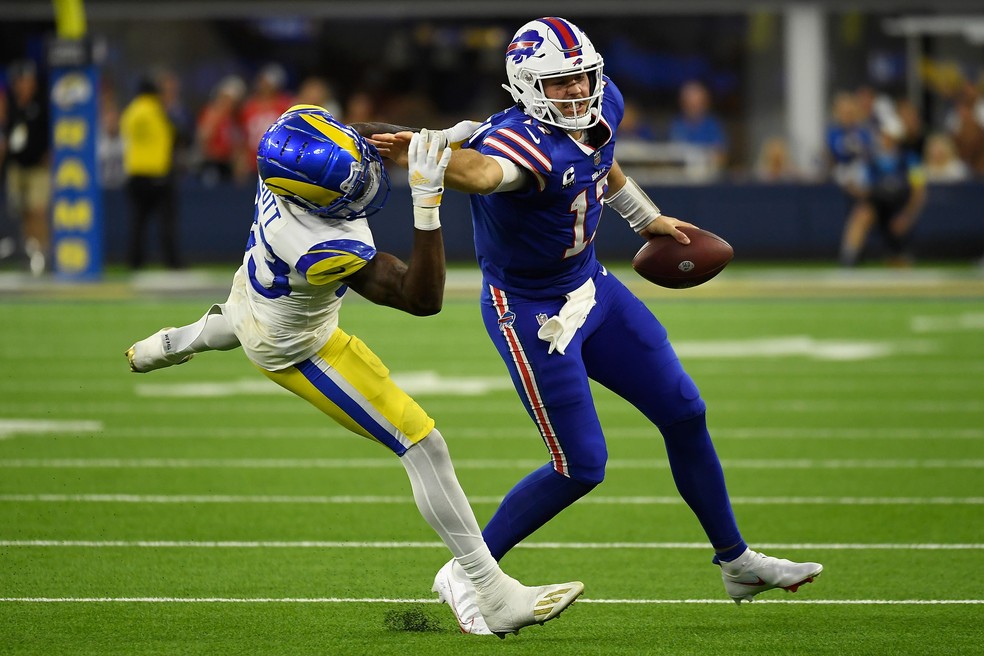 Rams e Bills fazem jogo de abertura da temporada na NFL, futebol americano