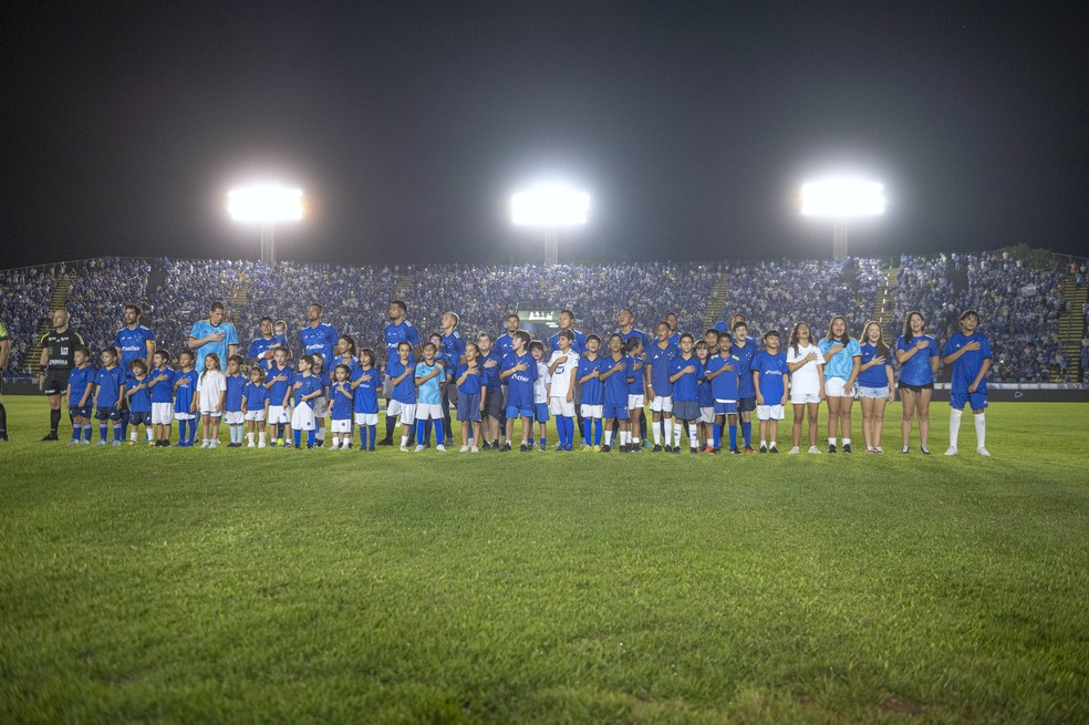 Time do Cruzeiro contra o Tombense pela semifinal do Mineiro — Foto: Staff Images / Cruzeiro