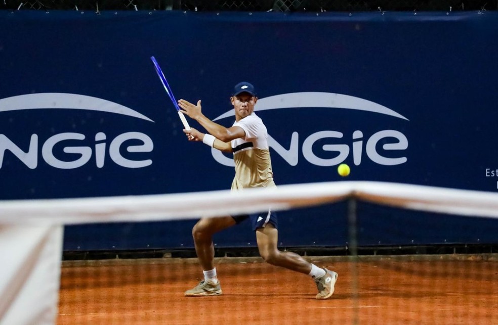 Livas Damázio comemorando resultado em Gladbeck