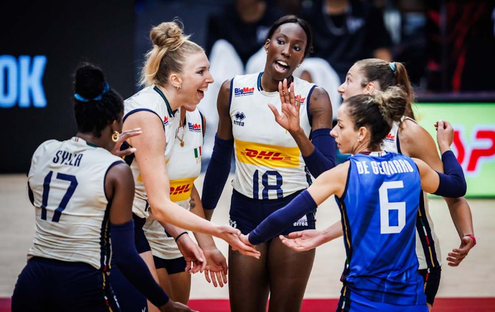 Brasil x Itália no Mundial feminino de vôlei: horário e onde assistir