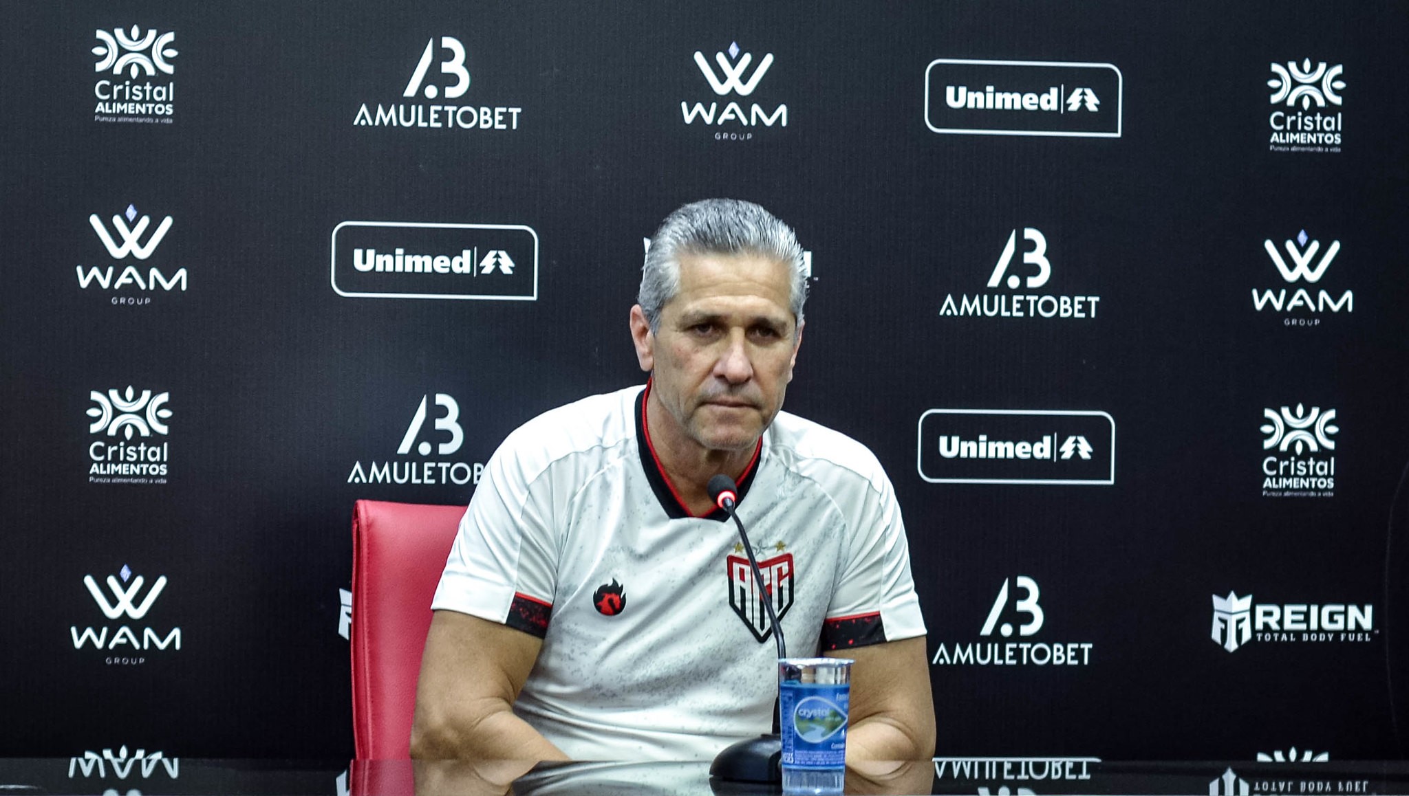 Após goleada, Jorginho fala em "largar tudo de mão" e priorizar Série A: "Mais importante" | Ge