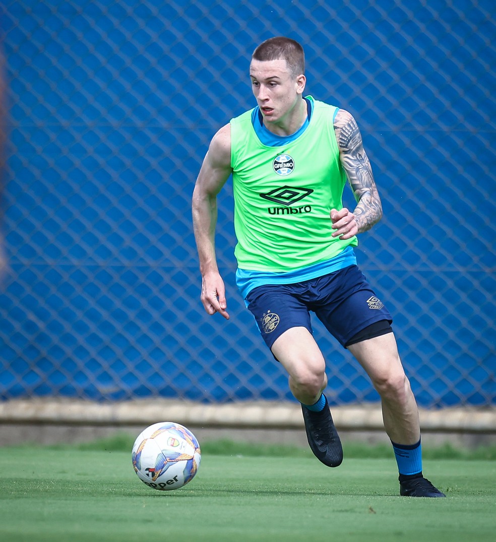 Igor Serrote em treino do Grêmio