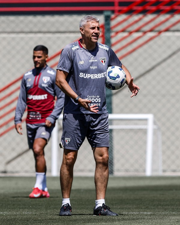 Marca de Crespo: Técnico projeta 1 turno de Brasileiro e supera antecessor em aproveitamento