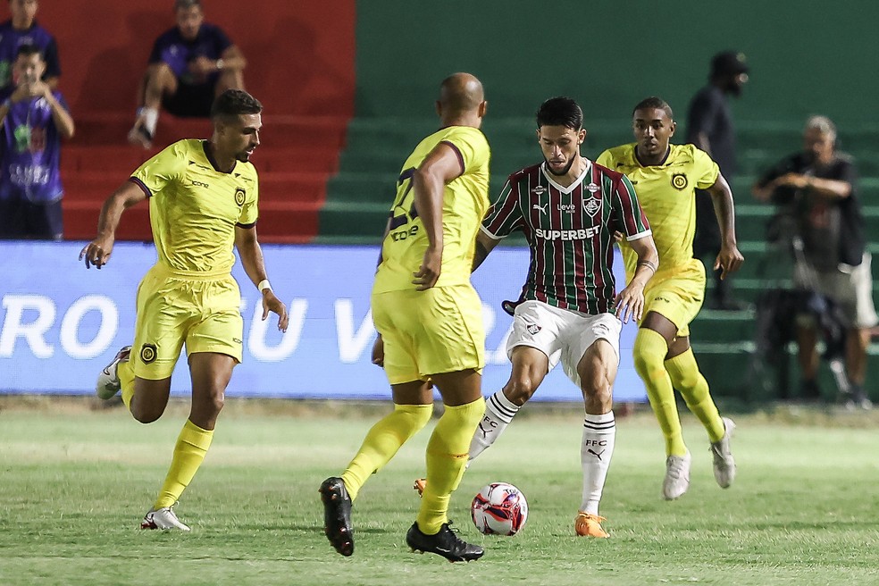 Jemmes brilha em estreia pelo Tricolor e recebe elogios da comissão técnica