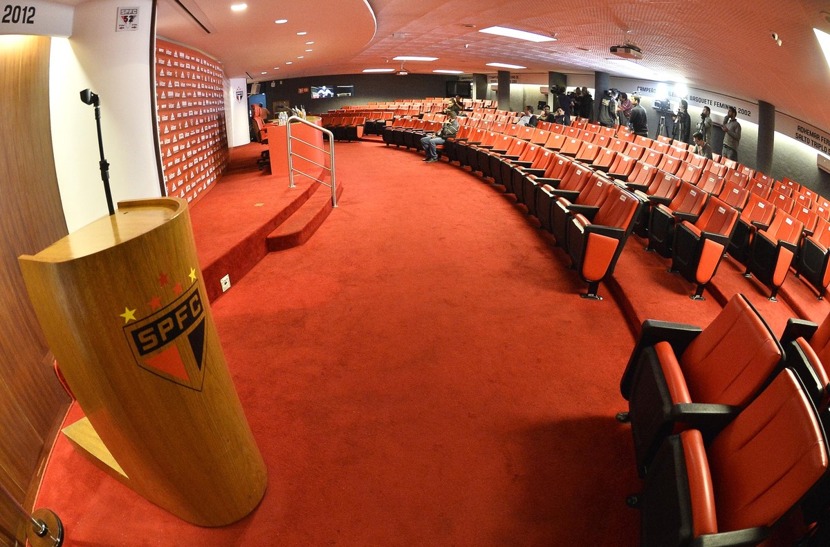 São Paulo nomeia comitê de estudo para separar futebol do clube social