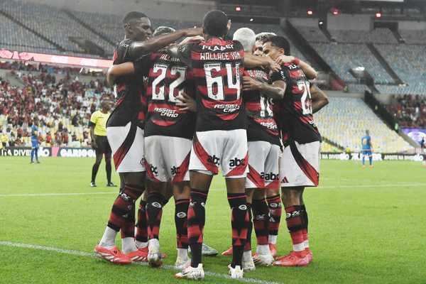 Destaque de Luiz Araújo impulsiona vitória do Flamengo sobre Sampaio Corrêa