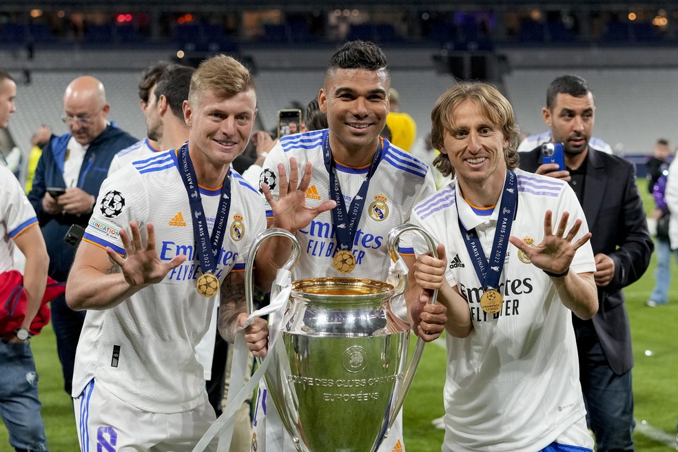 Casemiro do Real Madrid anuncia equipe com land1n, dzt, delboni e