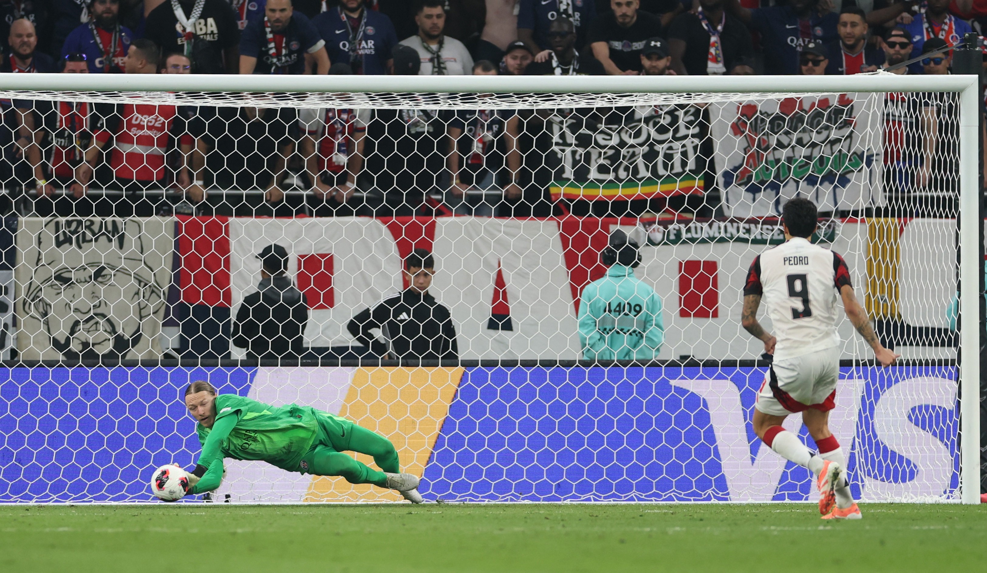 Flamengo é eliminado em pênaltis, e fim de temporada perfeita amarga a torcida em 2025