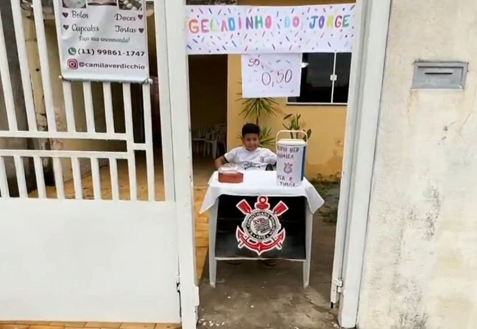 Barraca de geladinho do Jorge Henrique, de Várzea Paulista — Foto: Reprodução/TV TEM