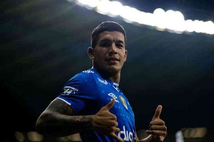 Cruzeiro negocia volta de Lucas Romero, informa jornal argentino