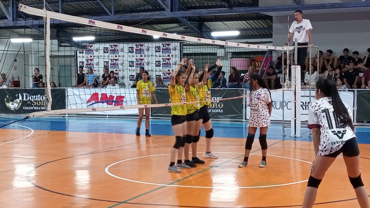 Jean Piaget triunfa, fica em primeiro e vai às oitavas do masculino da 17ª  Copa TV Tribuna de Handebol, copa tv tribuna de handebol escolar