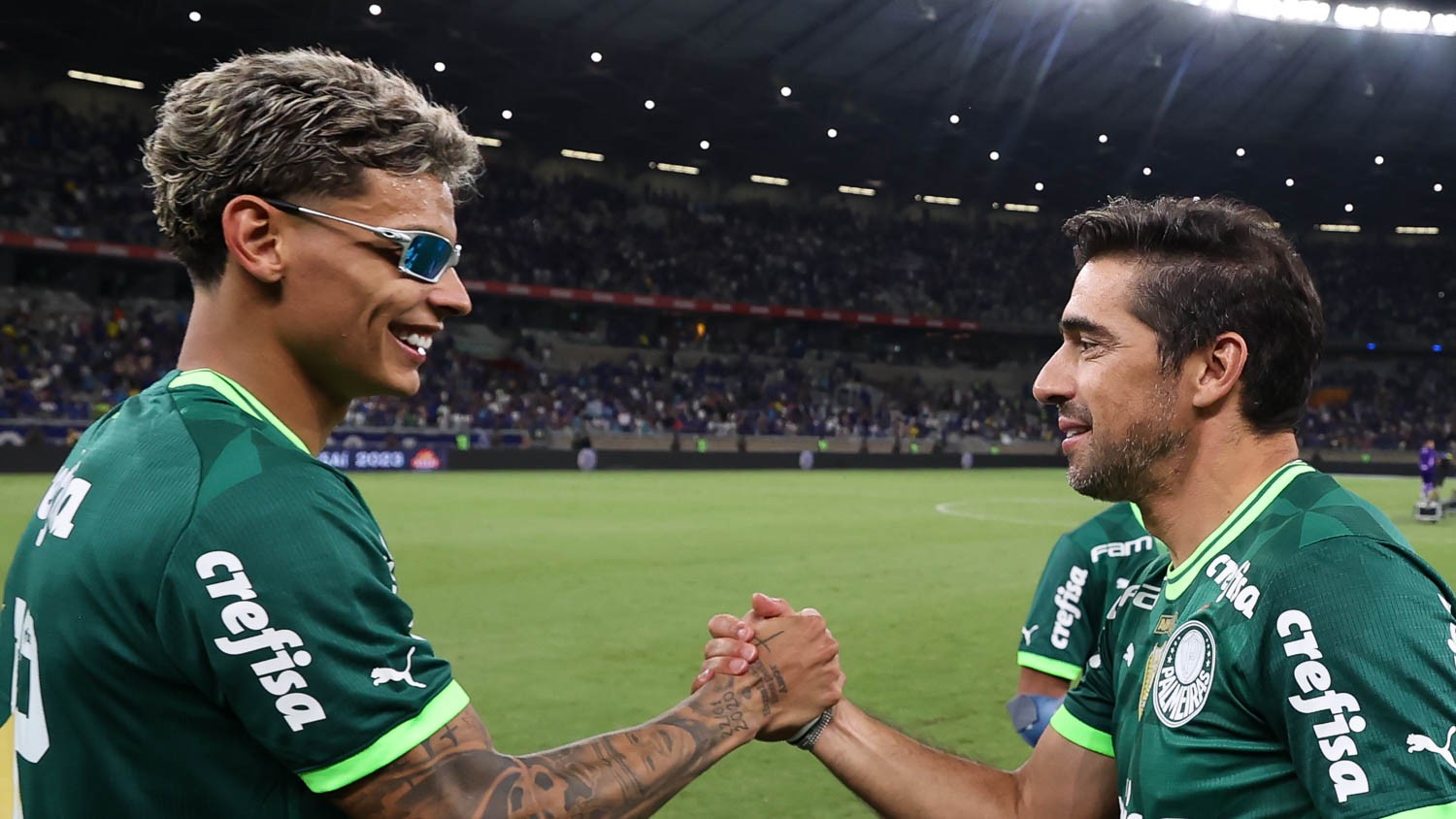 Palmeiras aumenta percentual de direitos econômicos de Richard Ríos | Ge