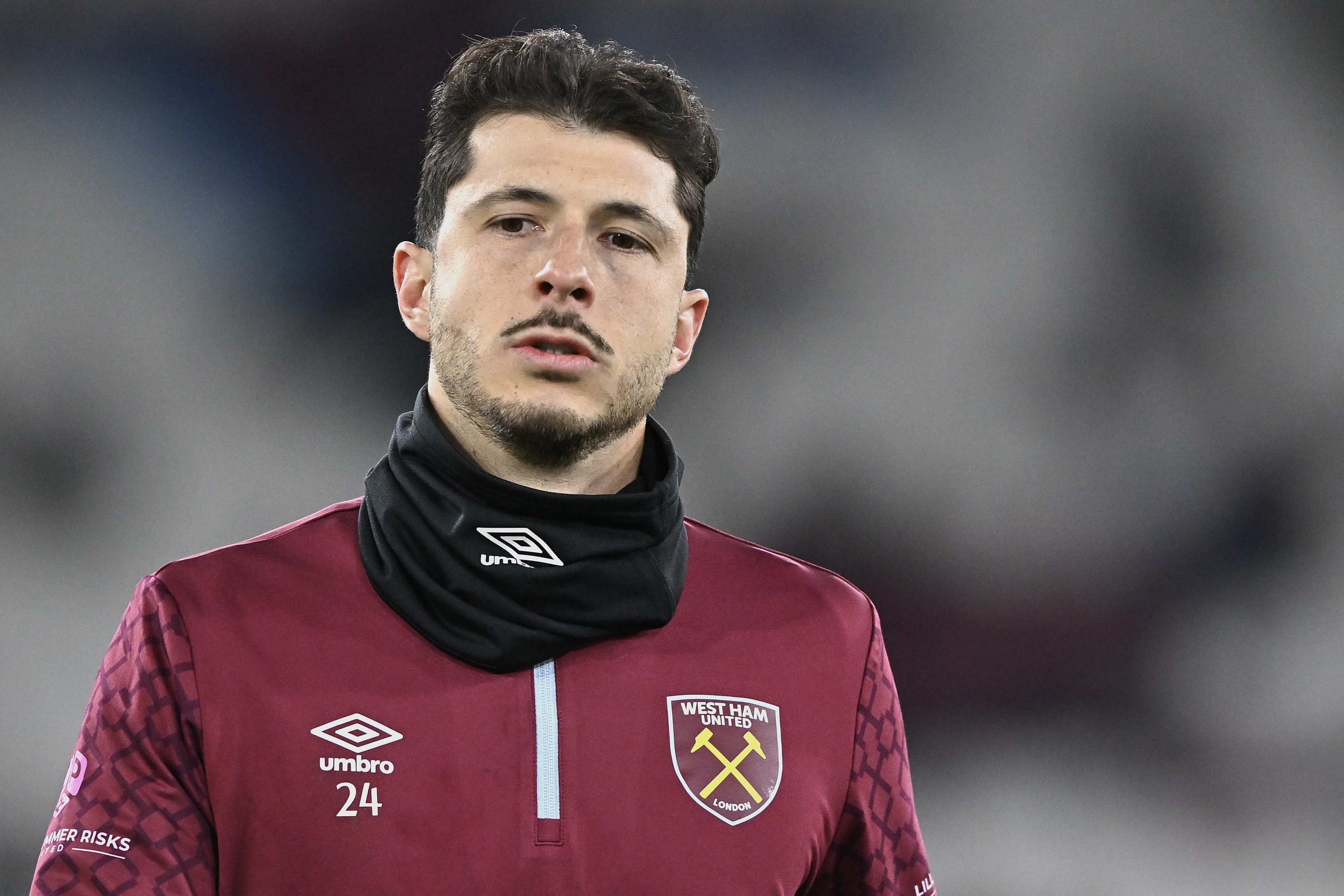 Grêmio mira novas contratações para reforçar elenco após anúncios de lateral e atacantes