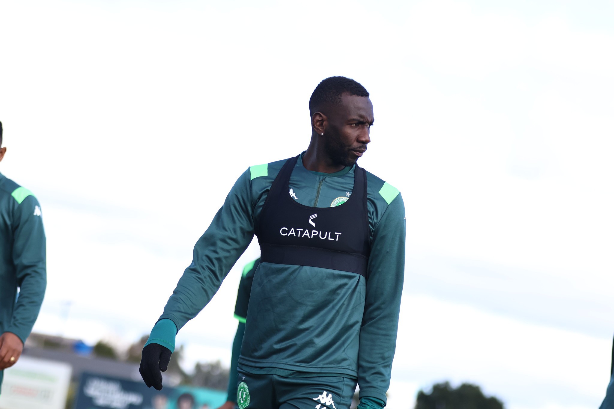 Bolasie fala em "super orgulho" após eliminação da RD Congo: "Levamos a Inglaterra ao limite"