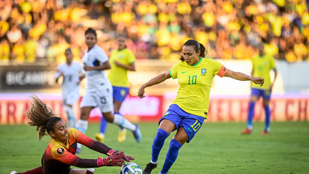 TV Brasil transmite jogo entre Brasil e Peru ao vivo