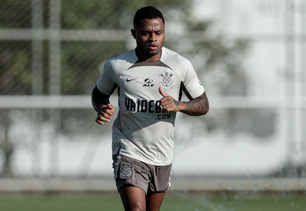 Diego Palacios em treino do Corinthians em 13 de maio — Foto: Rodrigo Coca/Agência Corinthians