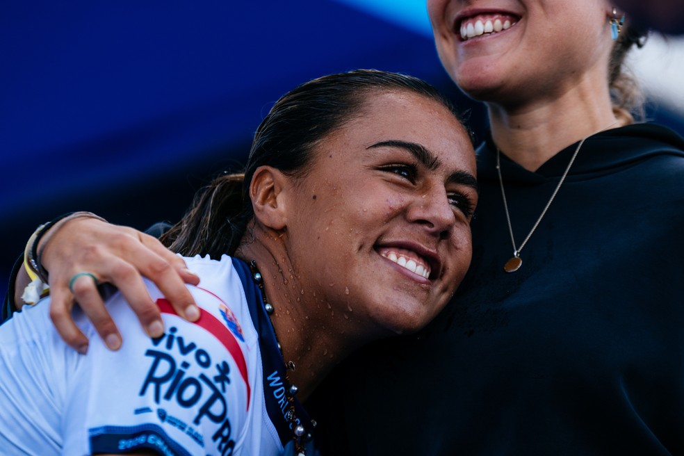 Tya Zebrowski bate pentacampeã Carissa Moore e avança à semifinal