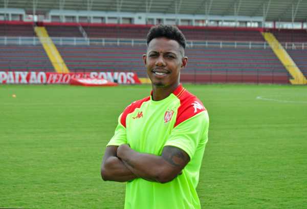 Noroeste contrata volante Wellington, ex-jogador de São Paulo, Inter, Flu e Vasco