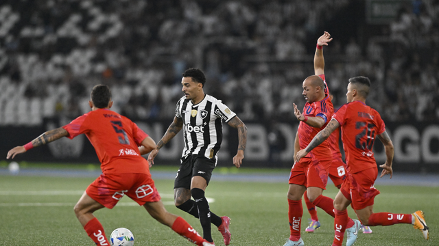 Gregore muito marcado em Botafogo x Universidad de Chile