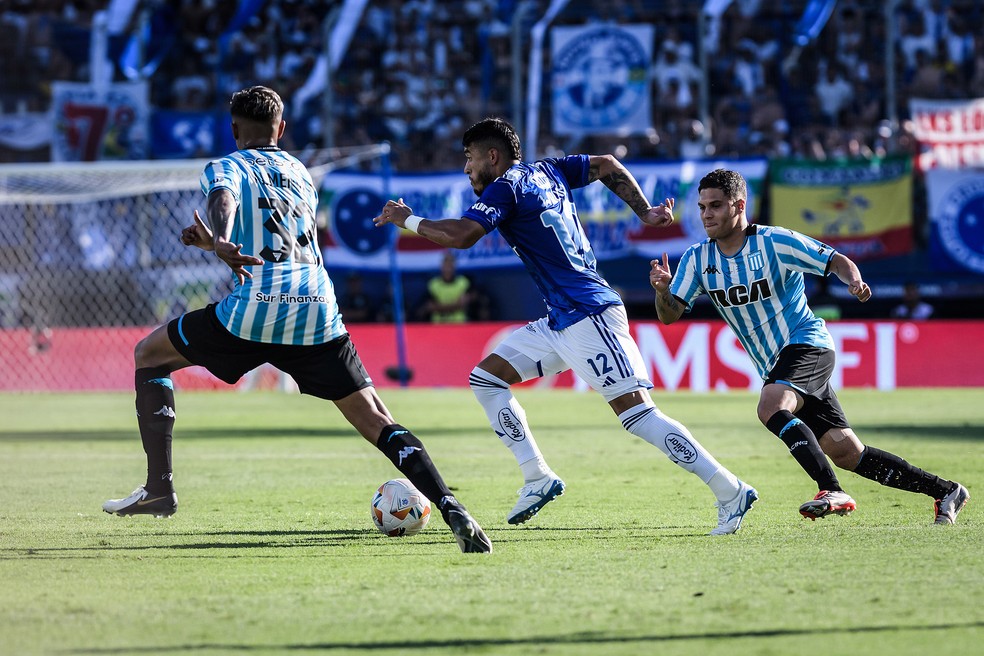 Cruzeiro x Racing; William — Foto: Gustavo Aleixo/ Cruzeiro