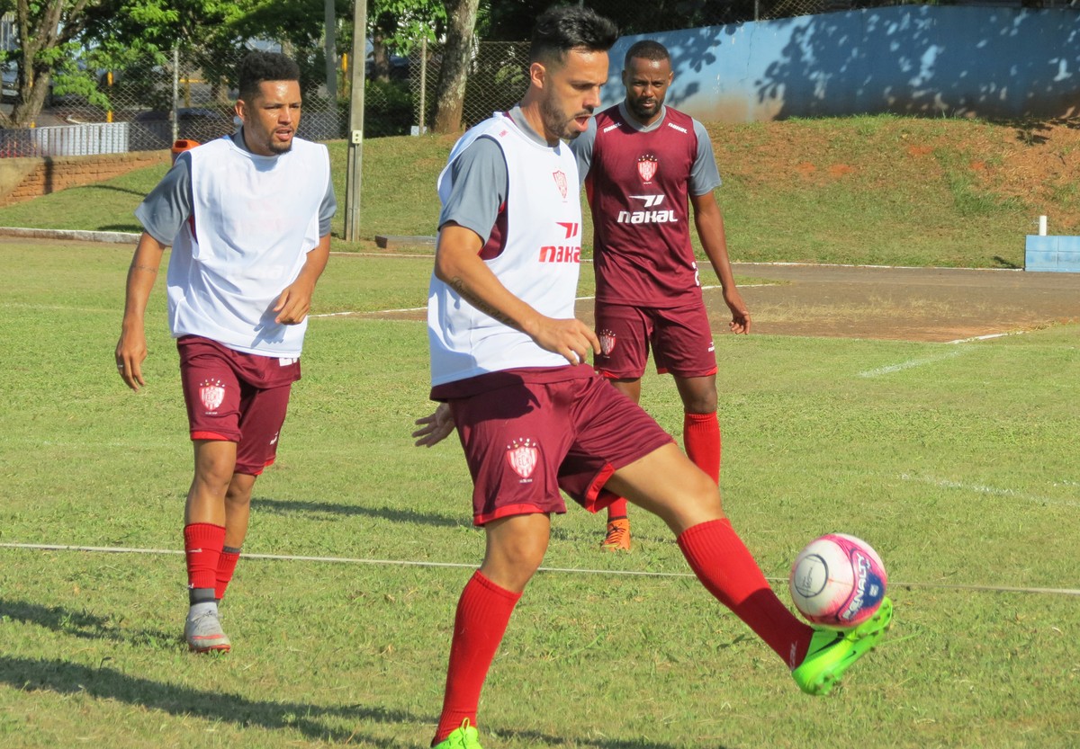 Tombense contrata meia para a sequência da Série C do Campeonato ...