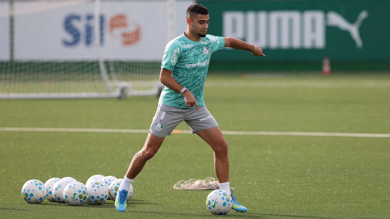 Escalação: Palmeiras conta com retornos de Arthur, Andreas e Allan, mas pode perder Benedetti