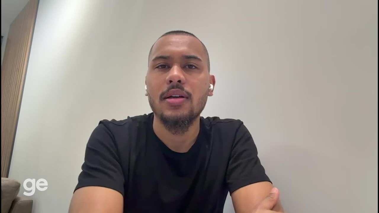 Dani Bolt elogia humildade do Qarabag nos playoffs da Champions e foca no controle após derrota para o Newcastle