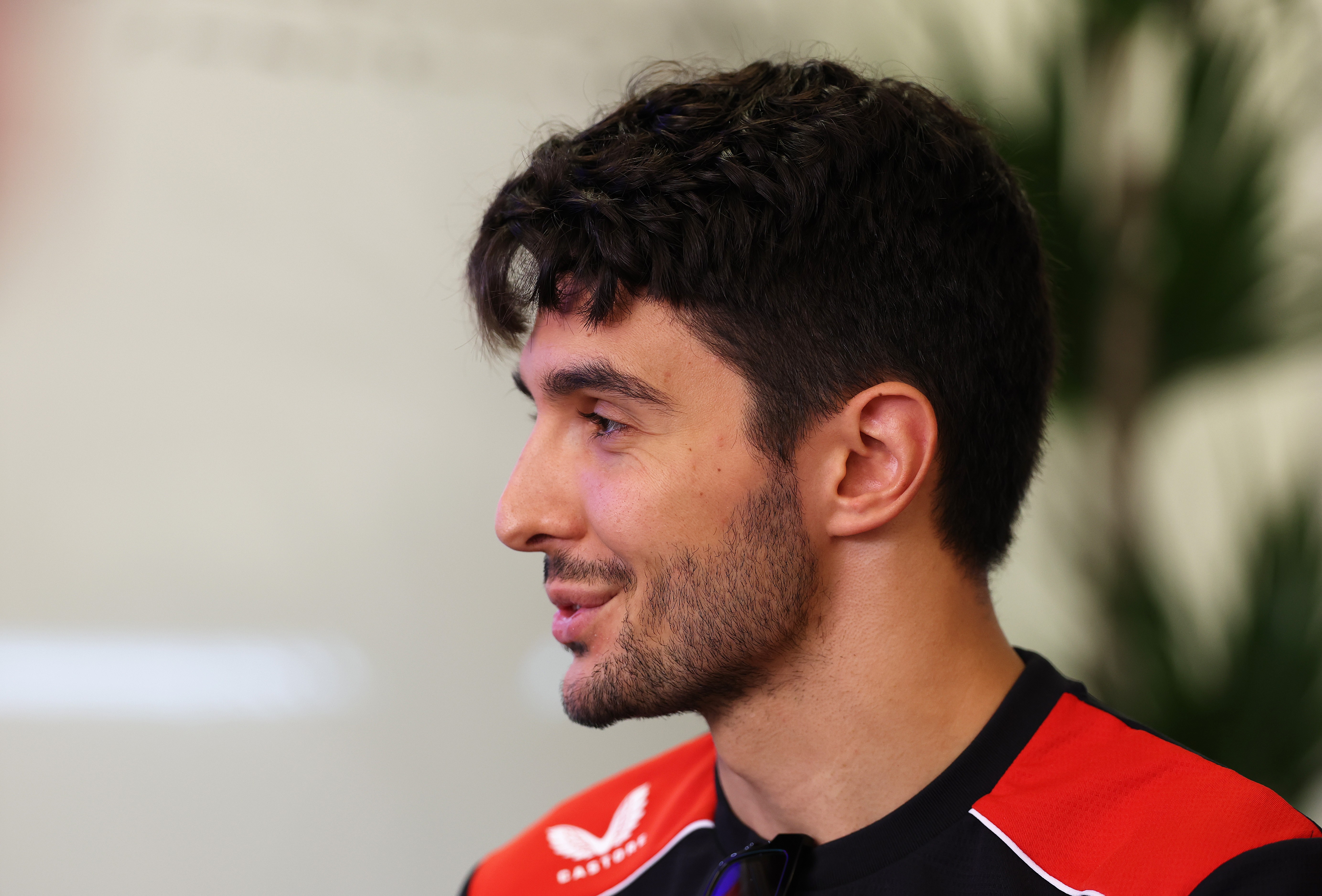 Ocon sugere que pode deixar Haas em meio a rumor de ida de Rafa Câmara à equipe