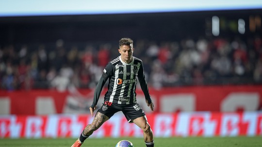 Milito analisa começo de Bernard no Atlético-MG e ratifica confiança: “Ele vai fazer a diferença”
