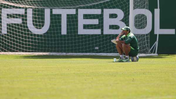 Abel busca reverter má fase no comando do Palmeiras