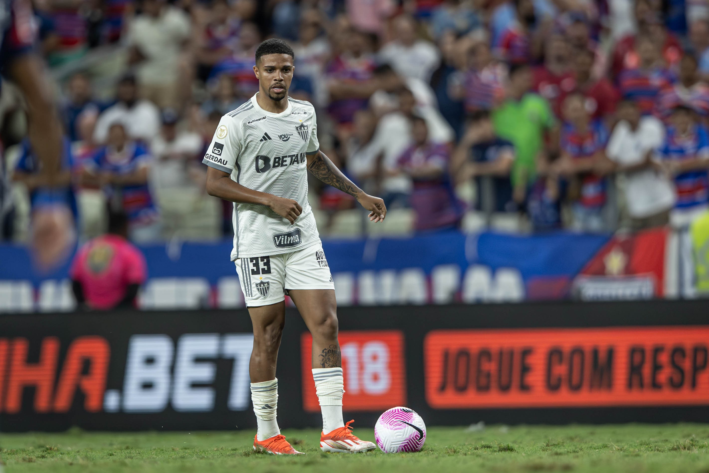 Atlético-MG encaminha empréstimo de Robert ao Atlético-GO