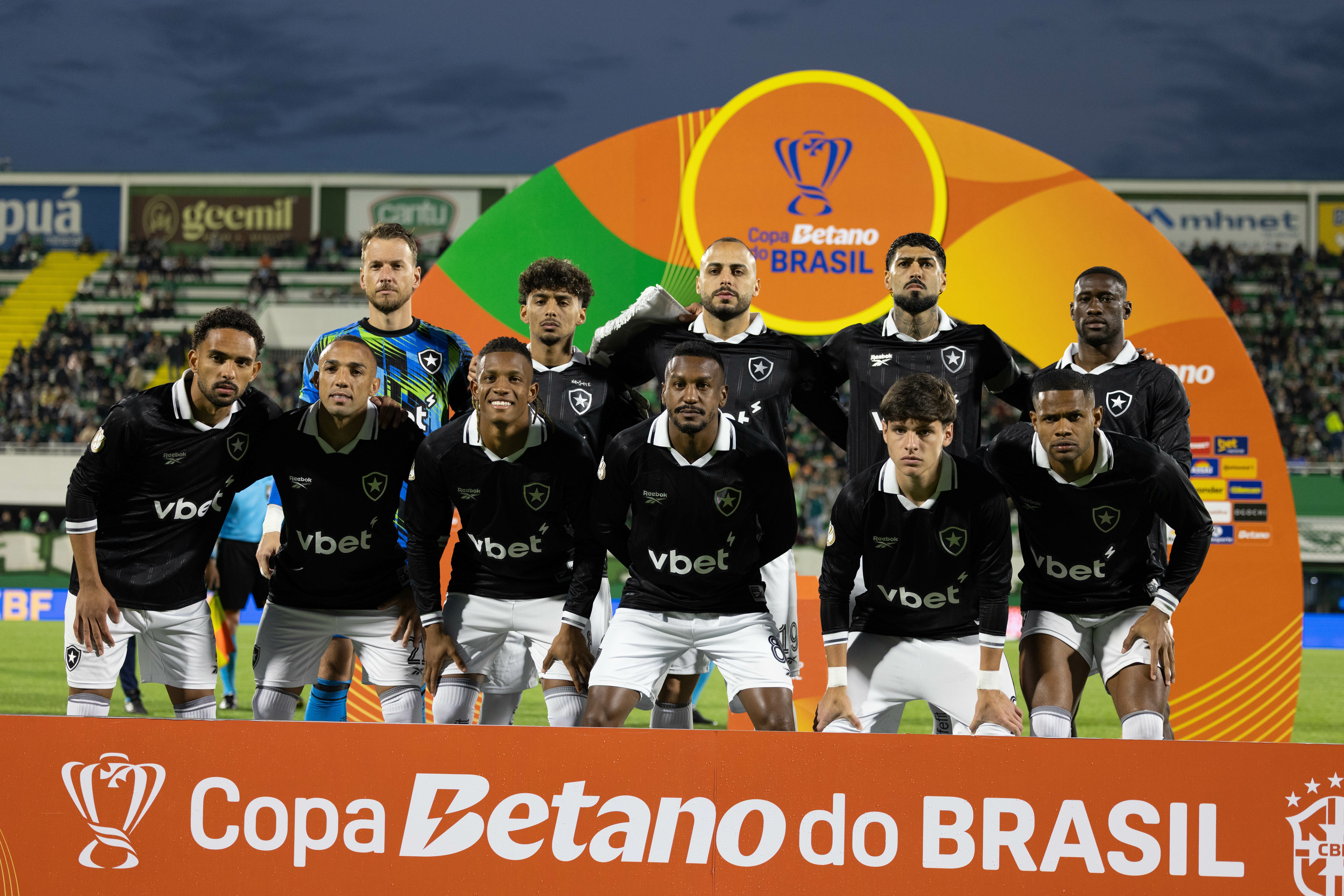 Atuações do Botafogo: Bastos e Franclim são os piores em eliminação; dê suas notas