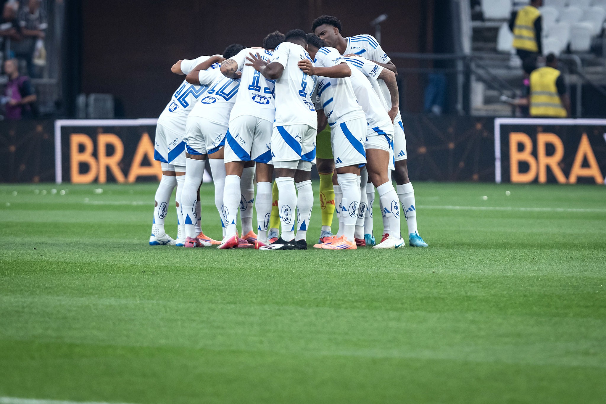 Cruzeiro e Corinthians se reencontram: semifinal à vista com Tite buscando a consistência