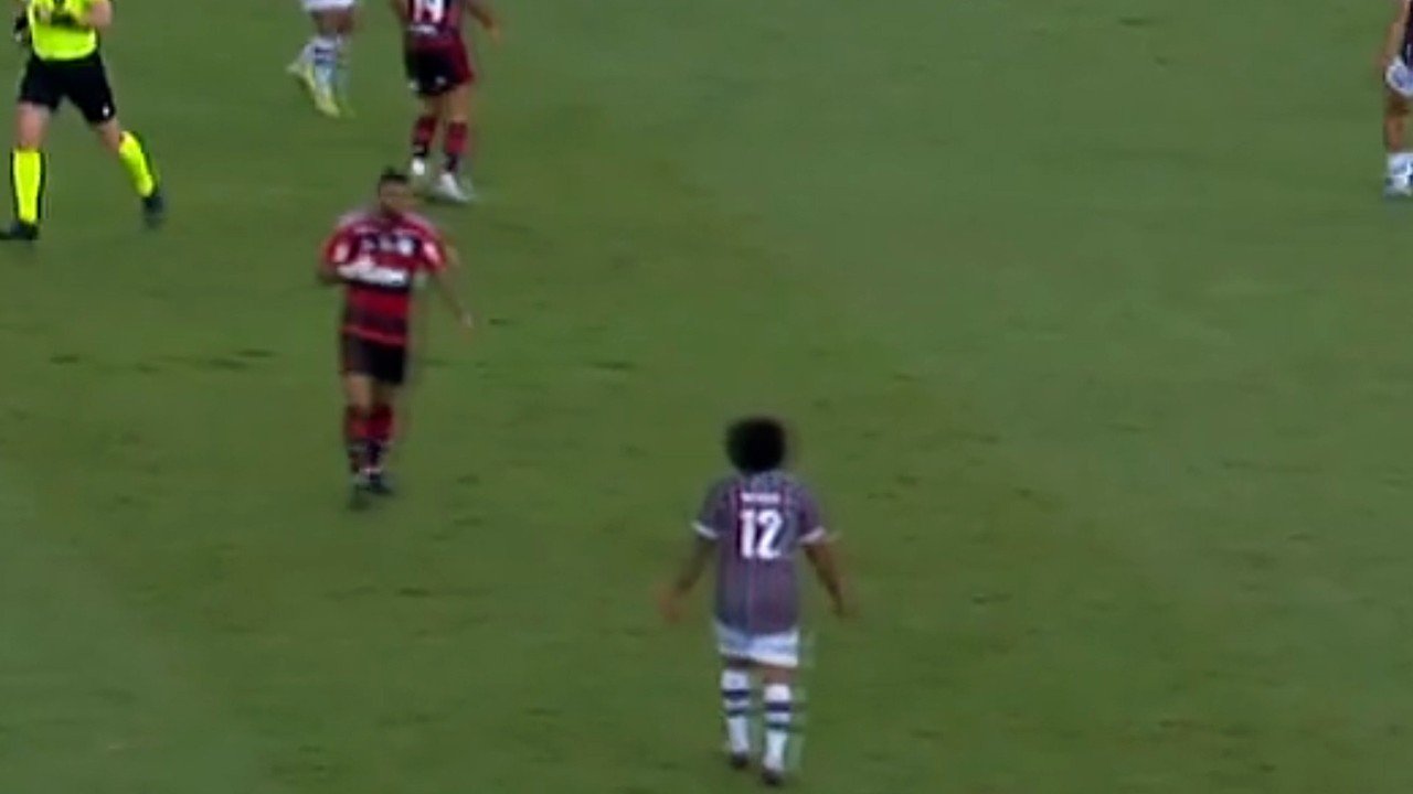 Veja momento em que Gabigol e Marcelo provocam um ao outro em Fluminense x Flamengo