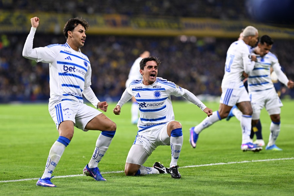 Fagner e Kaio Jorge Cruzeiro x Boca Juniors — Foto: Getty Images